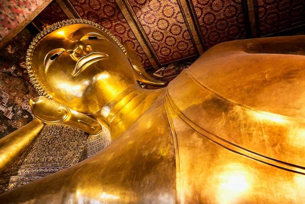 01 visiting wat pho 20180716170424 | موسوعة الشرق الأوسط