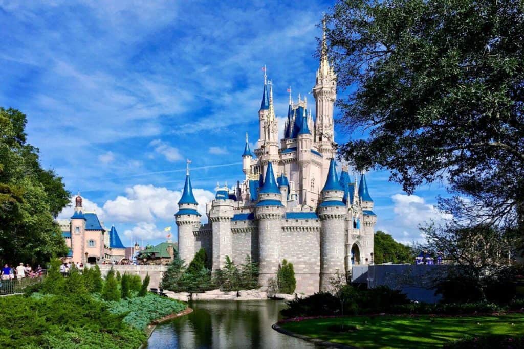 01 20USPlacestoSeeBeforeYouDie WaltDisneyWorldsMagicKingdom dreamstime xl 67726703 1200x800 | موسوعة الشرق الأوسط