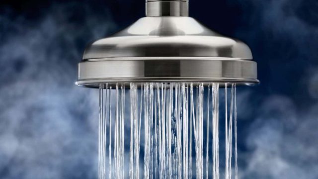 03 8 ways youre showering wrong hot 1200x800 | موسوعة الشرق الأوسط