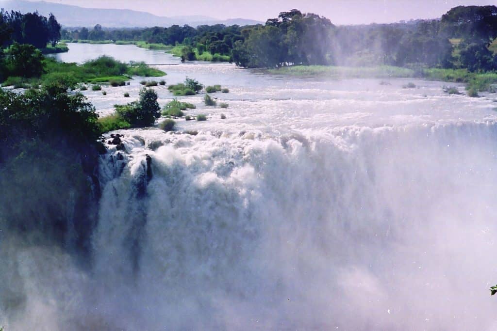 1200px Blue Nile Falls 07 by CT Snow1 | موسوعة الشرق الأوسط