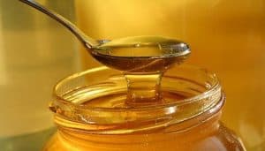 121 150546 honey and benefits 700x4001 | موسوعة الشرق الأوسط