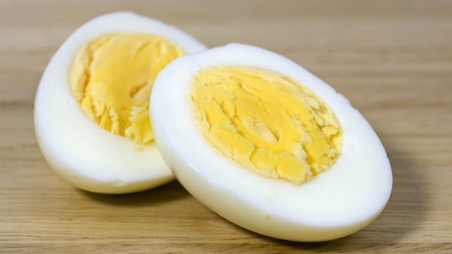 160912 boiled eggs mn 1615 6897b12cad4b83e315fbbe1c7bef2afe.nbcnews fp 1200 800 | موسوعة الشرق الأوسط