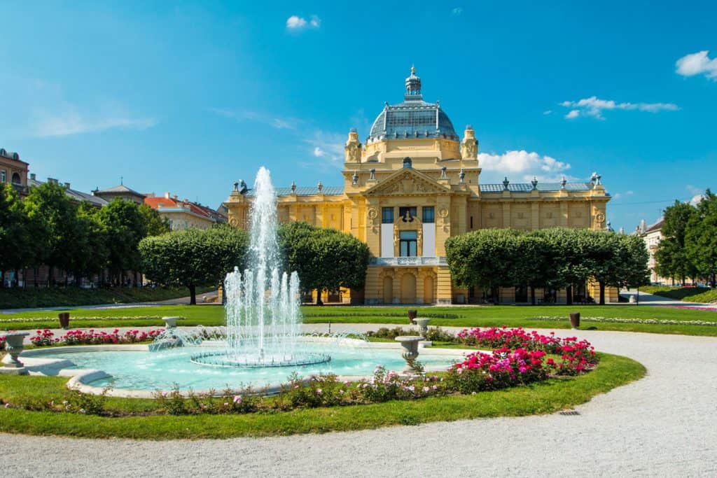 2 zagreb ohjelmallinen kaupunkiloma retkikuvat 2018 zrinjevac park reference | موسوعة الشرق الأوسط