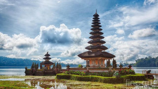 5 pura ulun danu mothaibaphoto prints | موسوعة الشرق الأوسط