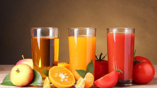 6010211 tomato juices orange apple glasses | موسوعة الشرق الأوسط