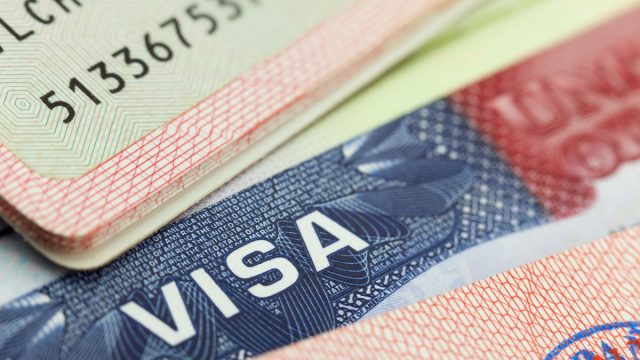 7c2193b9 e7ee 410e a630 8dbfb36cccce J1Visa | موسوعة الشرق الأوسط