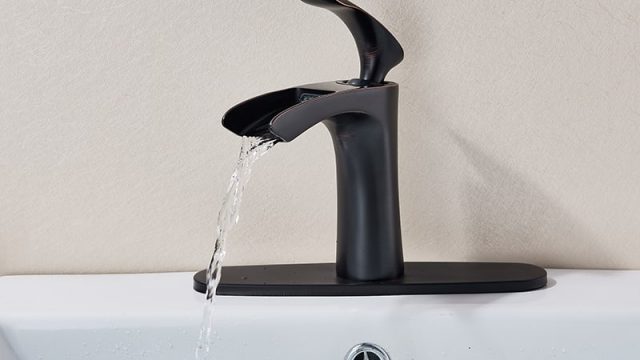 Basin Faucet Deck Mounted Mixer Waterfall Tap Cold Hot Single Lever Bathroom Sink Faucet | موسوعة الشرق الأوسط