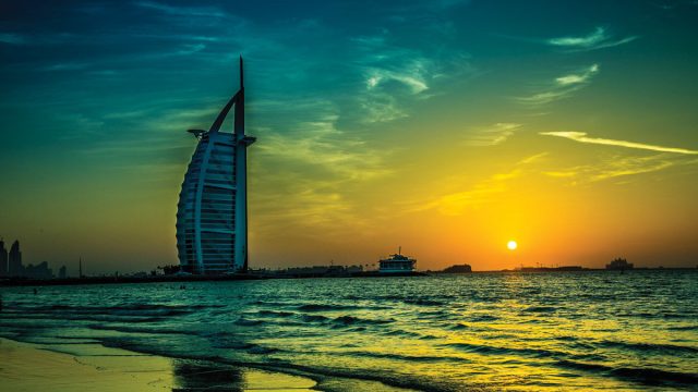 Burj Al Arab Jumeirah Beach | موسوعة الشرق الأوسط