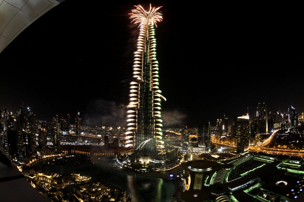 Burj Khalifa Fireworks21 | موسوعة الشرق الأوسط