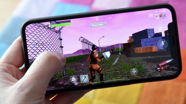 Fortnite Mobile Game | موسوعة الشرق الأوسط