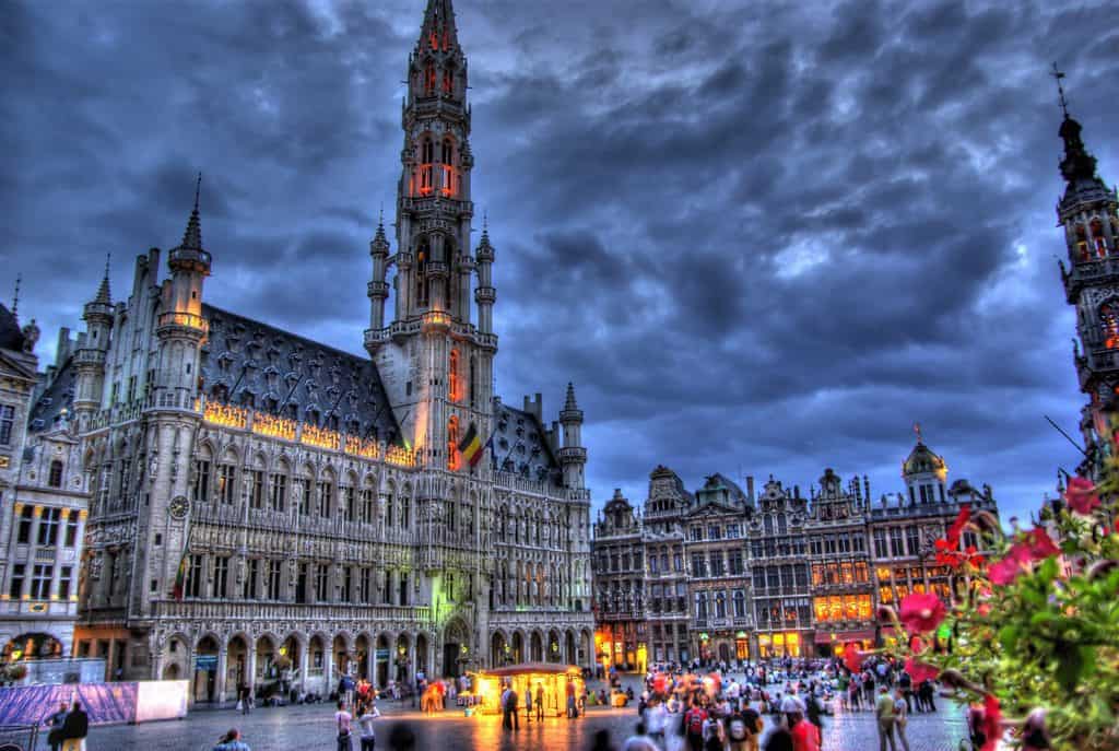 Grand Place Brussels | موسوعة الشرق الأوسط