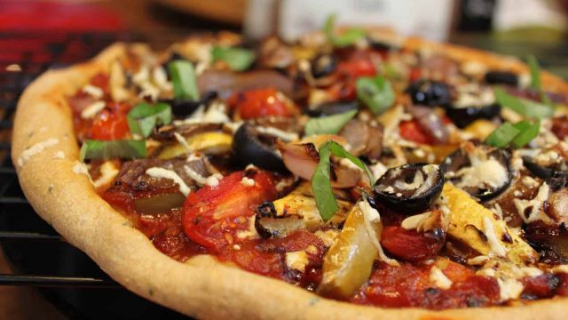 Grilled Vegetable Pizza 5 | موسوعة الشرق الأوسط