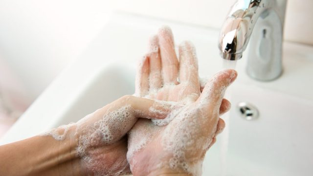 Hand Hygiene Basics To Keep You Healthy This Winter | موسوعة الشرق الأوسط