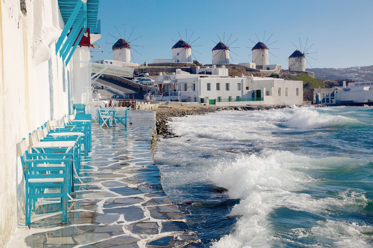 Mykonos GettyImages 556216499 | موسوعة الشرق الأوسط