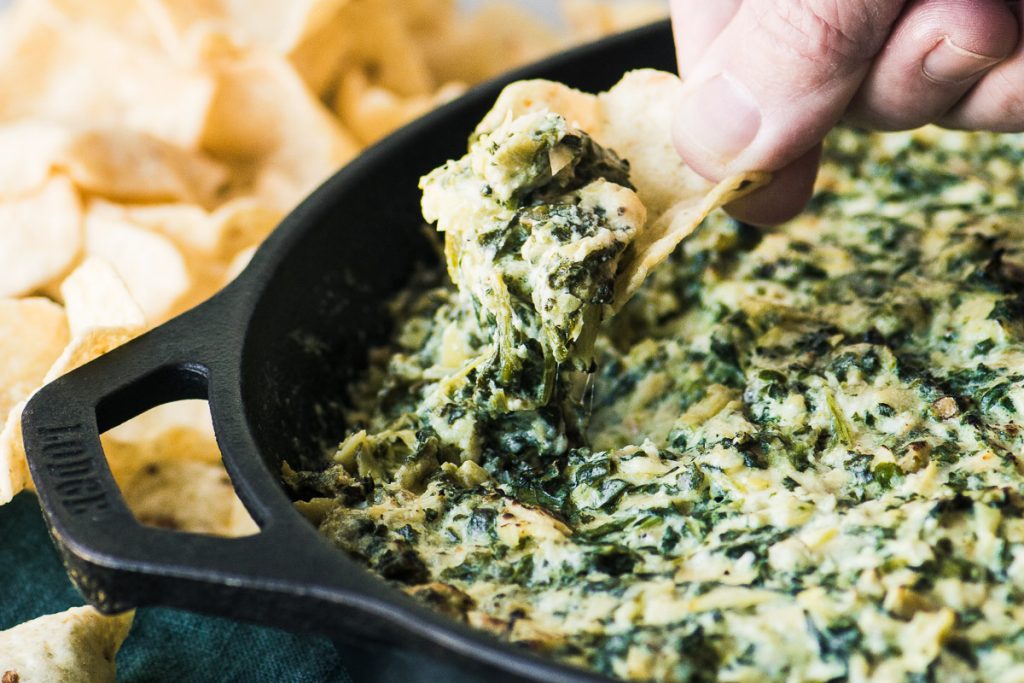 Smoked Spinach Artichoke Dip 3709 December 31 2018 2 | موسوعة الشرق الأوسط