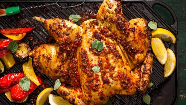 Spatchcock peri peri chicken 920x581 | موسوعة الشرق الأوسط