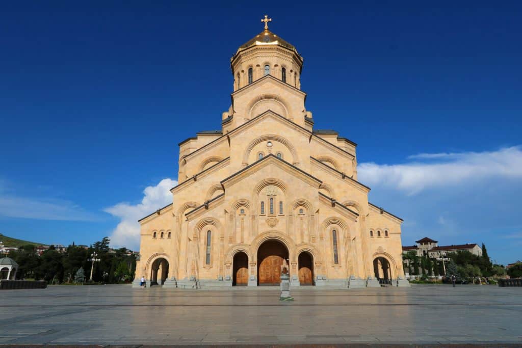 Tbilisi St. Trinity Cathedral | موسوعة الشرق الأوسط