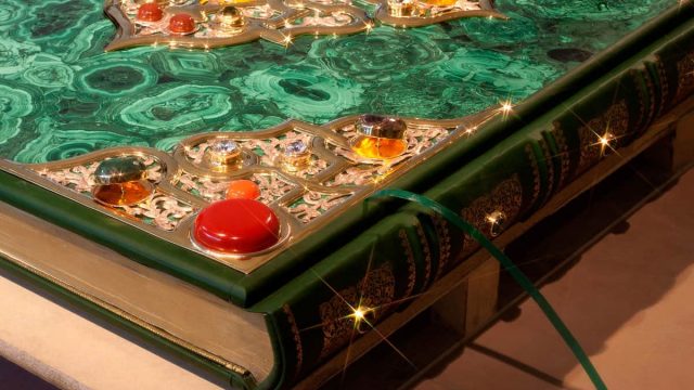 World’s Largest Quran Worth 1.3 Million Exhibited in Tatarstan 2 | موسوعة الشرق الأوسط