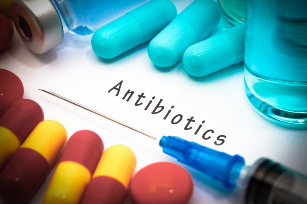 antibiotics 495494798 2125x1416 1200x800 | موسوعة الشرق الأوسط