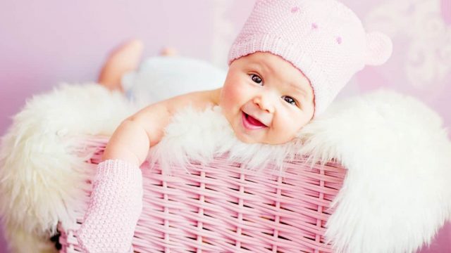 baby laughing cute 1152x864 | موسوعة الشرق الأوسط