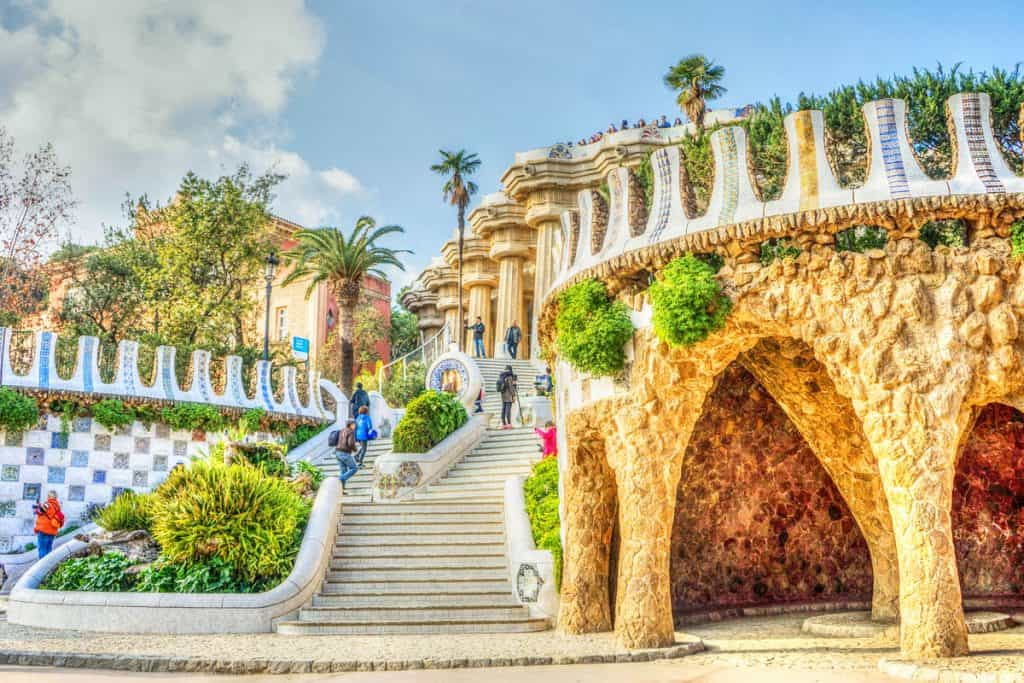 barcelona gaudi park guel | موسوعة الشرق الأوسط