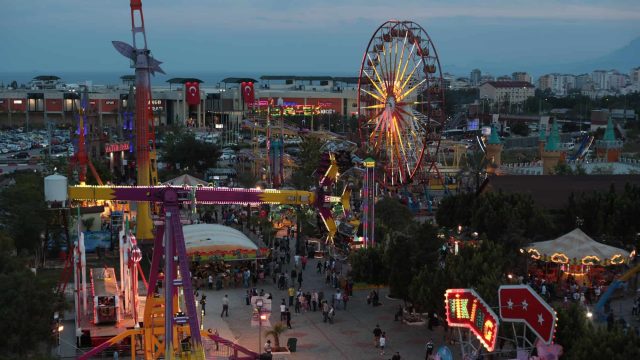 bostancı lunapark | موسوعة الشرق الأوسط