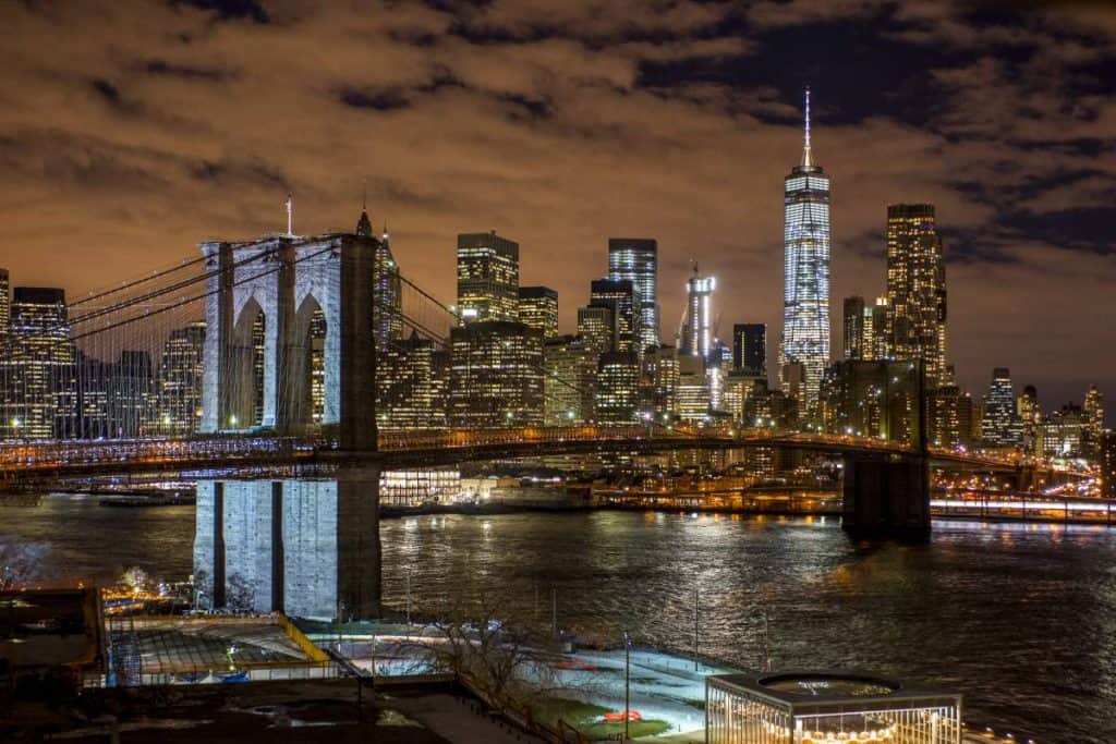 brooklyn bridge photo julienne schaer nyc and company 003 2 large | موسوعة الشرق الأوسط