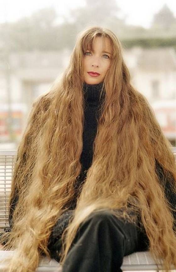 c20acb41b06f8991c4f3d919044bee1b long hair girls long long hair | موسوعة الشرق الأوسط