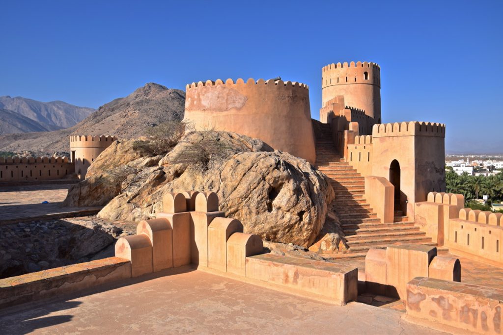 fort de nakhal | موسوعة الشرق الأوسط