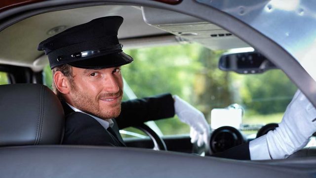 how much should I tip a limo driver or chauffeur 1000x666 1 | موسوعة الشرق الأوسط