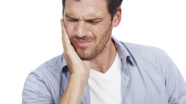 iStock 000020777170 Large Jaw Pain blog e1478248120251 | موسوعة الشرق الأوسط