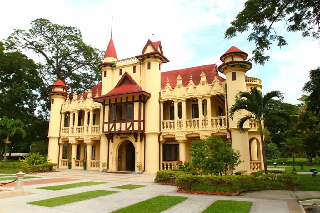 img Sanam Chandra Palace | موسوعة الشرق الأوسط