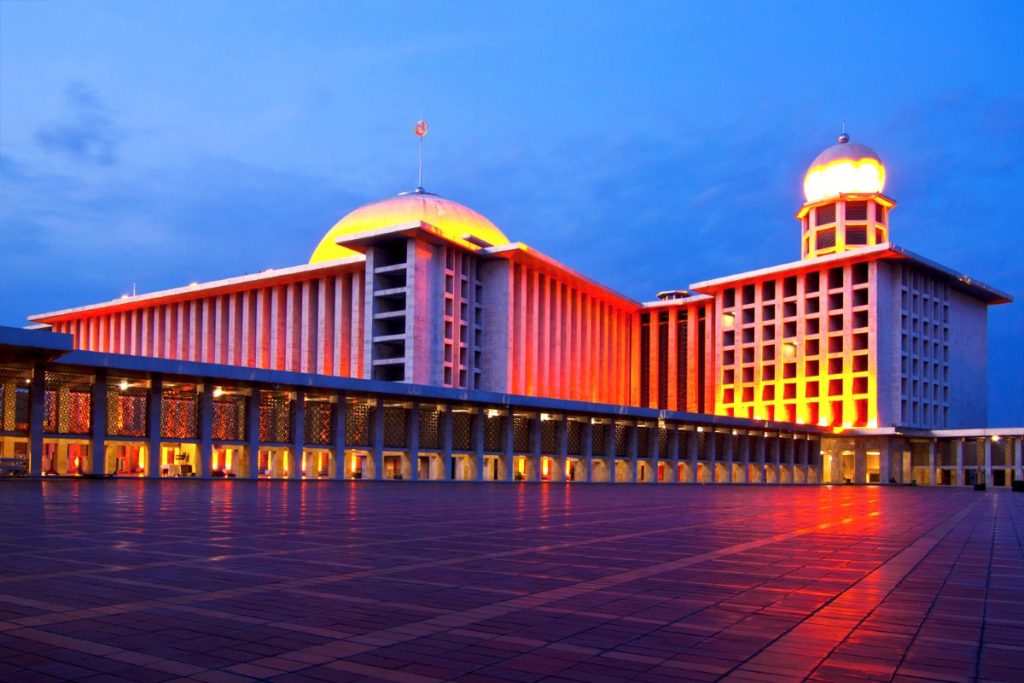 istiqlal mosque jakarta 1 | موسوعة الشرق الأوسط