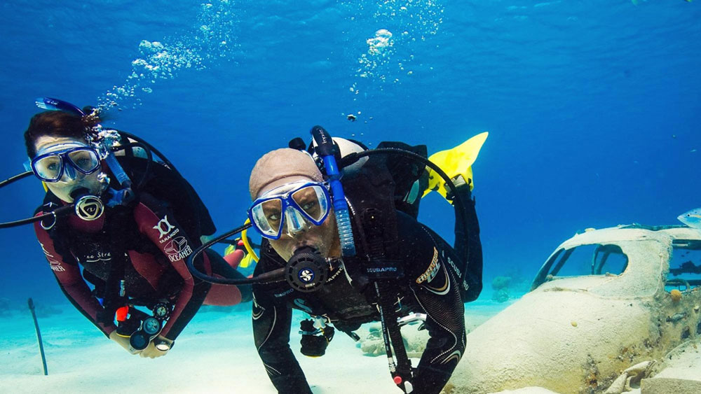 padi staff instructor | موسوعة الشرق الأوسط