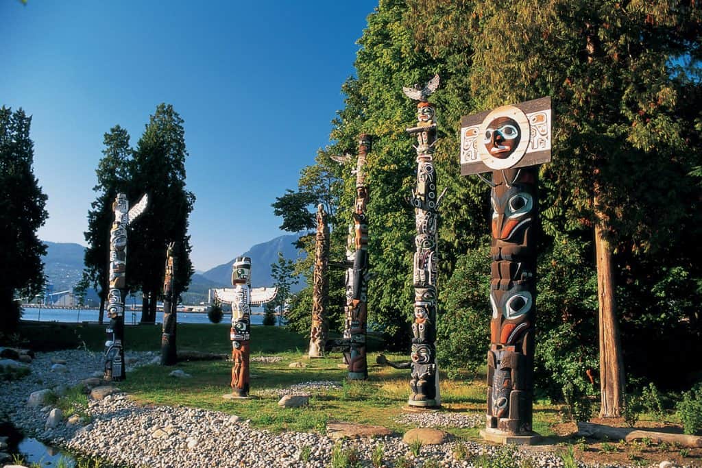 stanley park totem | موسوعة الشرق الأوسط