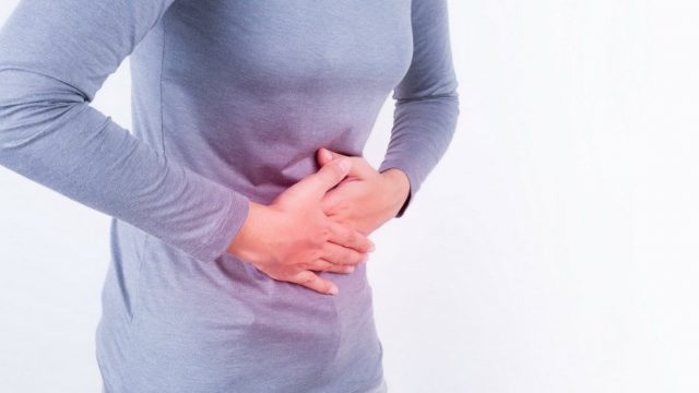 stomach pain after eating | موسوعة الشرق الأوسط