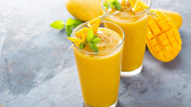 vegetalien petit dejeuner yogourt frappe mangue | موسوعة الشرق الأوسط