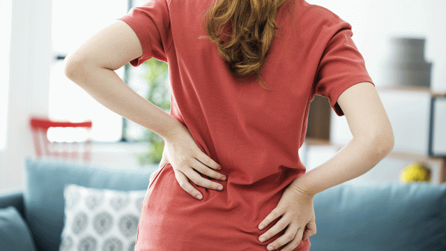 womens back pain | موسوعة الشرق الأوسط