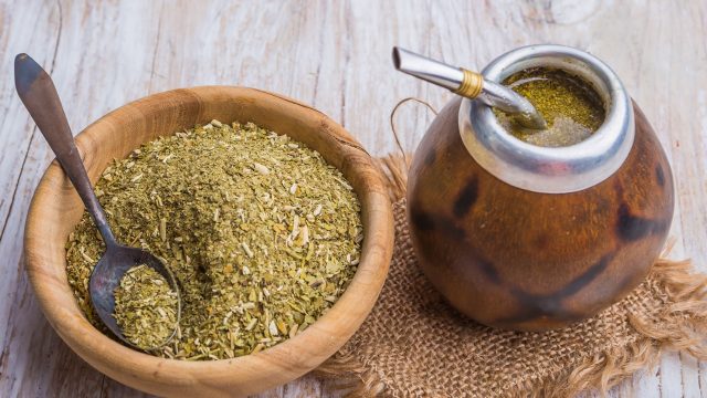 yerba mate setting | موسوعة الشرق الأوسط