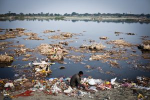 التلوث المائي | موسوعة الشرق الأوسط