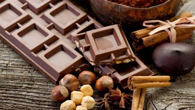 تفسير اكل الشوكولاته في المنام | موسوعة الشرق الأوسط
