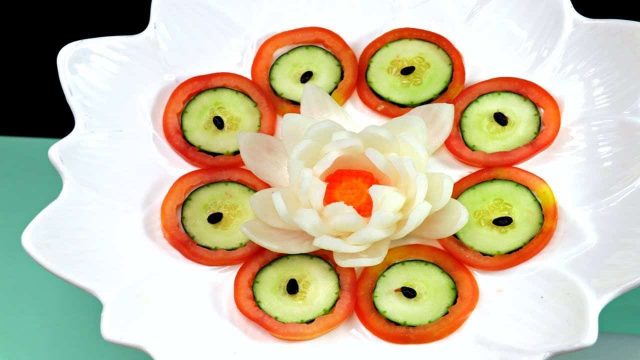 طرق تزيين الأطباق بالخضروات | موسوعة الشرق الأوسط