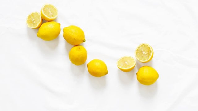 ماذا يفعل الليمون داخل المعدة | موسوعة الشرق الأوسط