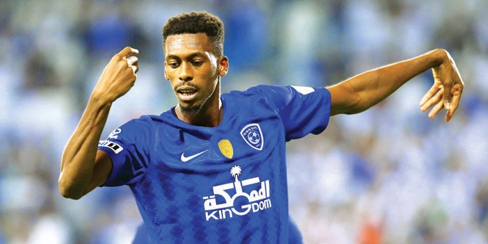 محمد كنو لاعب وسط الهلال يتحرك بعكاز بأمر الطبيب1 | موسوعة الشرق الأوسط