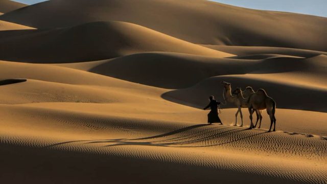 مخيم الشاطئ في أم القيوين | موسوعة الشرق الأوسط